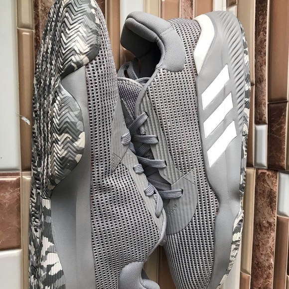 ADIDAS PRO BOUNCE - Picture 2 of 6